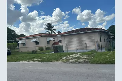 265 W 55th St, Hialeah, FL 33012 - Photo 1