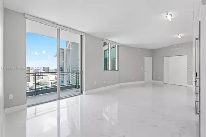 92 SW 3rd St #5206, Miami, FL 33130 - Photo 1