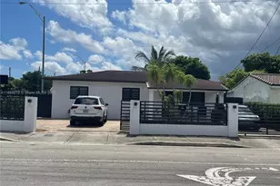 390 E 53rd St, Hialeah, FL 33013 - Photo 1