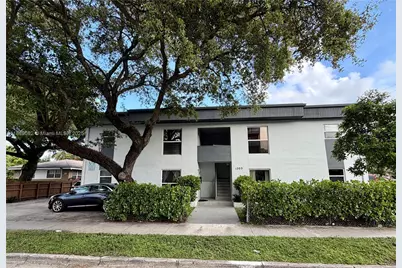1305 NW 4th St #4, Miami, FL 33125 - Photo 1