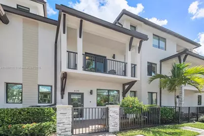 8374 Central Park Blvd, Doral, FL 33166 - Photo 1