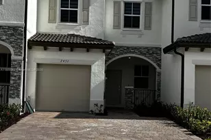 2451 SE 28th St, Homestead, FL 33035 - Photo 1