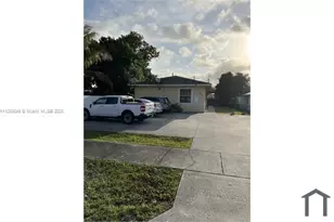 415 N 60th Way, Hollywood, FL 33024 - Photo 1