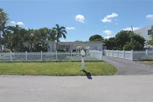 200 NW 9th St, Boca Raton, FL 33432 - Photo 1