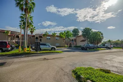 8630 SW 3rd St #102, Pembroke Pines, FL 33025 - Photo 1