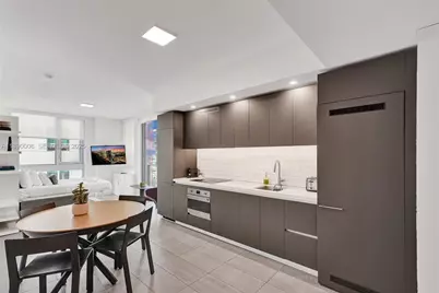 227 NE 2nd St #1709, Miami, FL 33132 - Photo 1