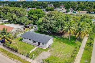 3354 NW 181st St, Miami Gardens, FL 33056 - Photo 1