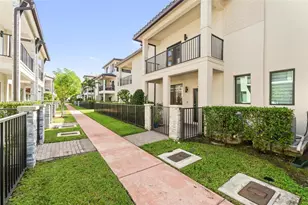 4612 NW 83rd Pkwy, Doral, FL 33166 - Photo 1