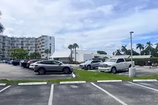 3475 N Country Club Dr, Aventura, FL 33180 - Photo 1