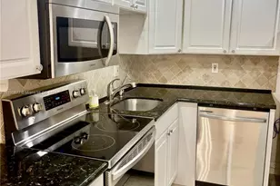 470 NW 20th St, Boca Raton, FL 33431 - Photo 1