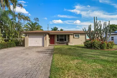 1007 N Golf Dr, Hollywood, FL 33021 - Photo 1