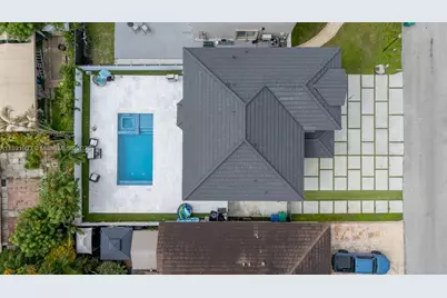 8248 NW 195th Ter, Hialeah, FL 33015 - Photo 1