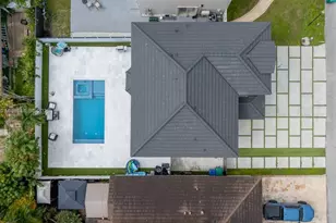 8248 NW 195th Terrace, Hialeah, FL 33015 - Photo 1