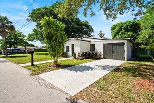 261 NW 2nd Ct, Deerfield Beach, FL 33441 - Photo 1
