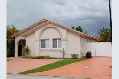 16771 NW 74th Ct, Hialeah, FL 33015 - Photo 1