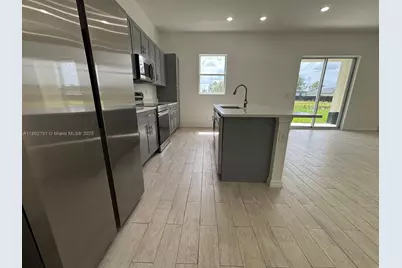 1018 Maddock St E #0, Lehigh Acres, FL 33974 - Photo 10