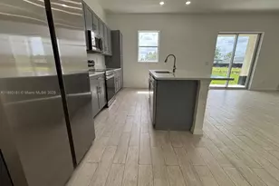 1018 Maddock St E, Lehigh Acres, FL 33974 - Photo 10