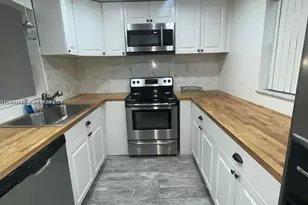 8000 Lagos De Campo Blvd, Tamarac, FL 33321 - Photo 1