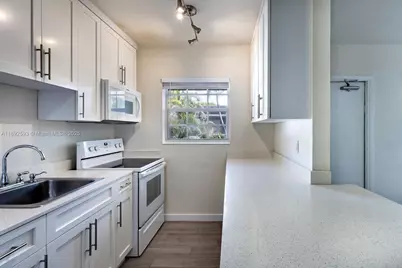 6511 Santona St #C18, Coral Gables, FL 33146 - Photo 1