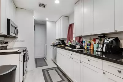 219 NW 7th Ct, Hallandale Beach, FL 33009 - Photo 1