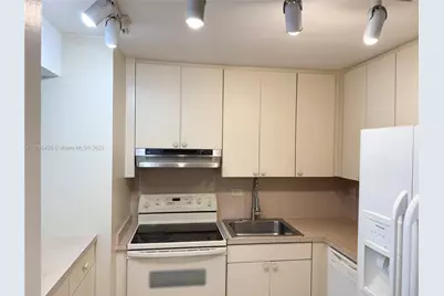 8990 SW 24th St #11, Miami, FL 33165 - Photo 1