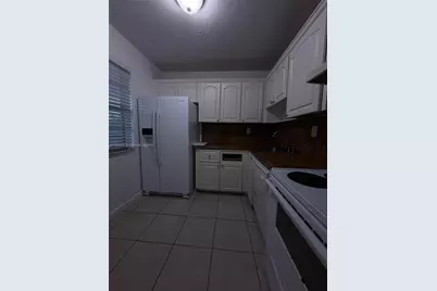 9460 Fontainebleau Blvd #429, Miami, FL 33172 - Photo 1