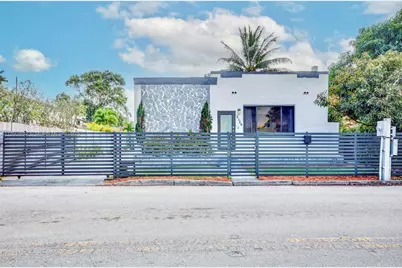 2126 NW 3rd St, Miami, FL 33125 - Photo 1