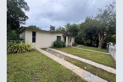 13845 NW 5th Ave, North Miami, FL 33168 - Photo 1