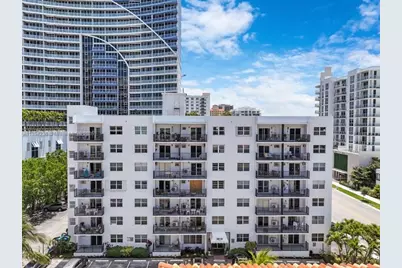 3000 Riomar St #308, Fort Lauderdale, FL 33304 - Photo 1