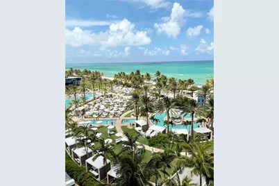 4391 Collins Ave #1717, Miami Beach, FL 33140 - Photo 1