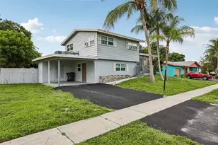 214 SW 4th St, Boca Raton, FL 33432 - Photo 1