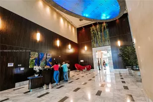 185 SW 7th St, Miami, FL 33130 - Photo 1