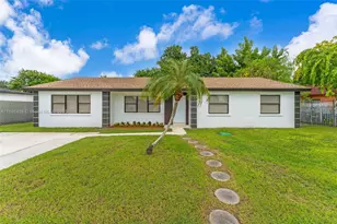 14420 Graves Dr, Miami, FL 33176 - Photo 1