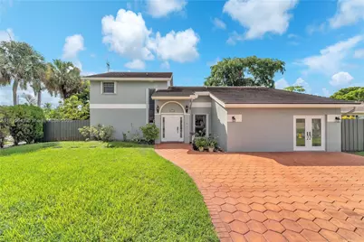 9110 S Lake Miramar Cir, Miramar, FL 33025 - Photo 1