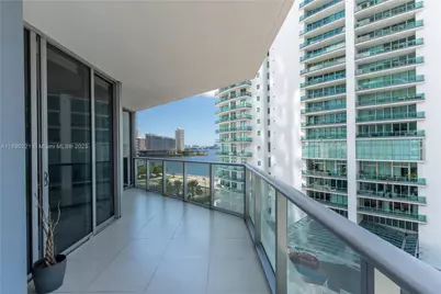 1300 Brickell Bay Dr #808, Miami, FL 33131 - Photo 1