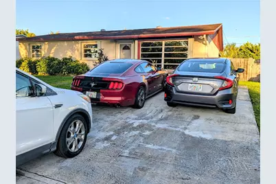 3031 N 74th Ave, Hollywood, FL 33024 - Photo 1