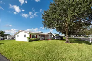 8544 N Campanelli Blvd, Plantation, FL 33322 - Photo 1