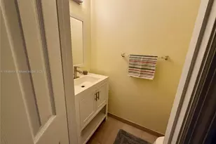 1115 NW 132nd Ave, Pembroke Pines, FL 33028 - Photo 20