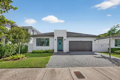 23351 SW 106th Pl, Homestead, FL 33032 - Photo 1