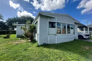 21870 NW 1st St, Pembroke Pines, FL 33029 - Photo 1