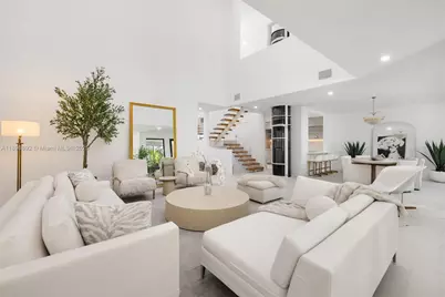 2000 S Bayshore Dr #4, Coconut Grove, FL 33133 - Photo 1