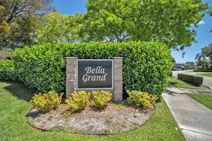 10457 NW 8th St, Pembroke Pines, FL 33026 - Photo 1