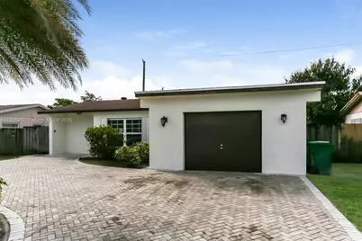 7730 NW 39th St, Hollywood, FL 33024 - Photo 1