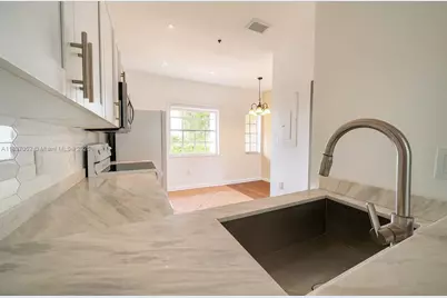 5670 NW 116th Ave #212, Doral, FL 33178 - Photo 1