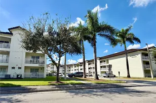 11201 NW 89th St, Doral, FL 33178 - Photo 1