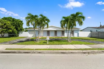 15913 Fairway Heights Blvd, Miami, FL 33157 - Photo 1
