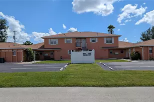 606 SE 6th St, Cape Coral, FL 33990 - Photo 1