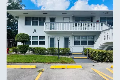 2 Windsor A #A, West Palm Beach, FL 33417 - Photo 1