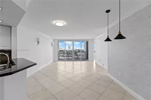 1800 Sunset Harbour Dr, Miami Beach, FL 33139 - Photo 1