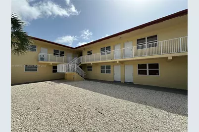 260 SW 8th St #4, Pompano Beach, FL 33060 - Photo 1